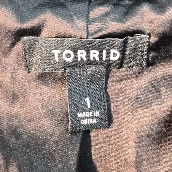 Torrid all-over sequins long-sleeve zip-up jacket in black EUC size 1 or 1X - Picture 6 of 11